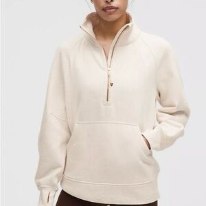 Lululemon. Scuba Oversized Funnel-Neck Half Zip
Long.Heathered Light Ivory/Gol